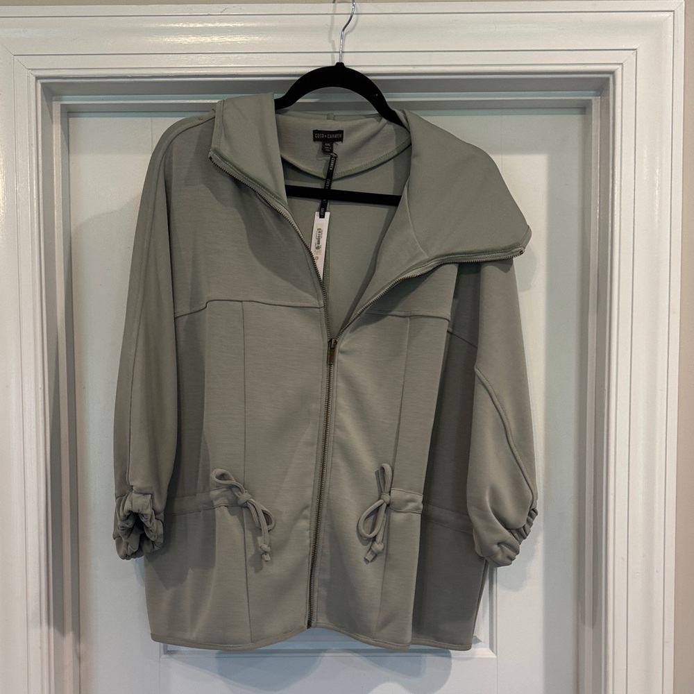 Coco + Carmen Women's Jacket in Sage